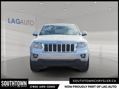 2011 Jeep Grand Cherokee Laredo — photo 2