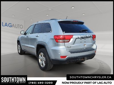 2011 Jeep Grand Cherokee Laredo — photo 4