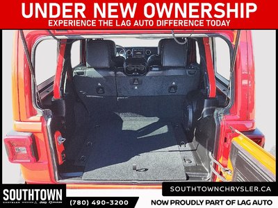 2022 Jeep Wrangler Unlimited Sahara Altitude — photo 6