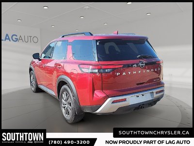 2023 Nissan Pathfinder SV — photo 4