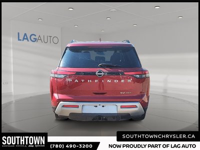 2023 Nissan Pathfinder SV — photo 3