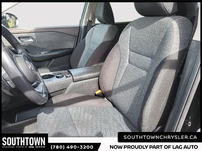 2023 Nissan Rogue — photo 8
