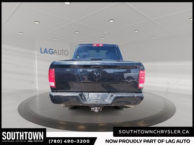 2021 Ram 1500 Classic Express — photo 3