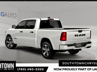 2026 RAM 1500 EXPRESS — photo 3