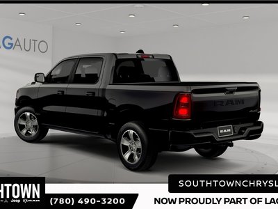 2026 RAM 1500 EXPRESS — photo 3