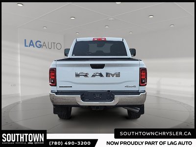 2026 RAM 3500 BIG HORN — photo 3