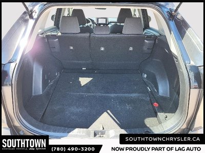 2019 Toyota RAV4 LE — photo 6
