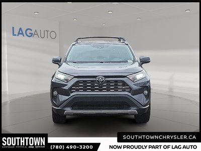 2019 Toyota RAV4 Limited — photo 2