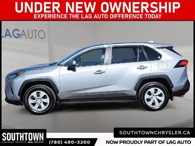 2025 Toyota RAV4 LE — photo 5