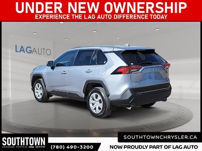 2025 Toyota RAV4 LE — photo 4