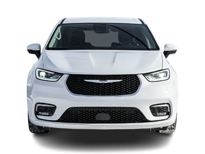 2023 Chrysler Pacifica Hybrid in Saint-Bruno-de-Montarville, Quebec