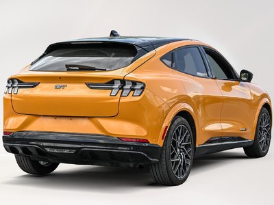 Ford Mustang Mach-E  2022 à Saint-Bruno-de-Montarville, Québec
