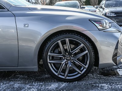 Lexus IS 300  2018 à Saint-Bruno-de-Montarville, Québec
