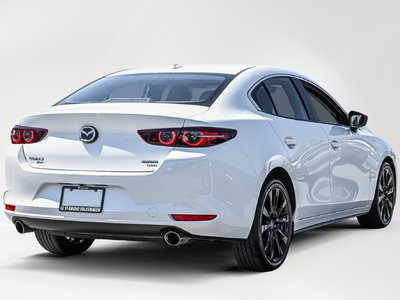 2021 Mazda 3 in Saint-Bruno-de-Montarville, Quebec