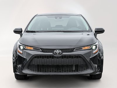 2022 Toyota Corolla in Saint-Bruno-de-Montarville, Quebec