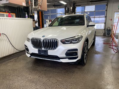 BMW X5 XDRIVE40I AWD *TOIT* NAV CUIR SIÈGES CHAUF CARPLAY 2023