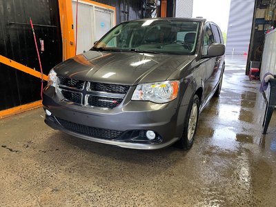 2020 Dodge Grand Caravan CREW PLUS STOW N GO *DVD* NAV CUIR SIÈGES CHAUFF