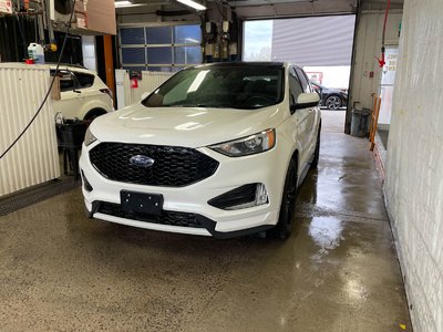 2023 Ford Edge ST-LINE AWD *TOIT* NAV SIÈGES CHAUFF HAYON ELECT