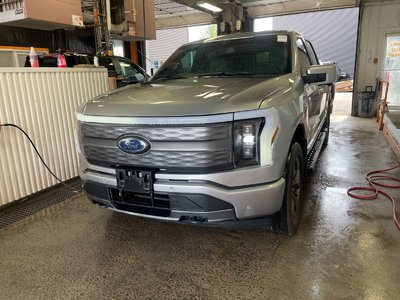 2023 Ford F-150 Lightning LARIAT CREW 4X4 *CUIR* NAV *SIEGES VENTIL* CAM 360