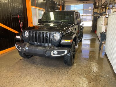 Jeep Gladiator SPORT S 4X4 V6 *SIÈGES CHAUFF* CARPLAY BEDLINER 2023