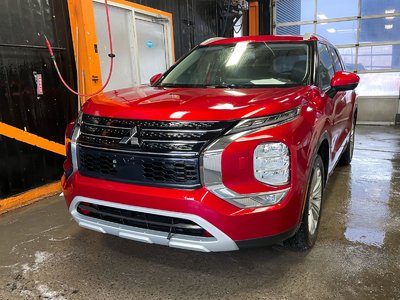 2024 Mitsubishi Outlander SEL AWD *TOIT* NAV CUIR SIÈGES CHAUFF HAYON ELECT