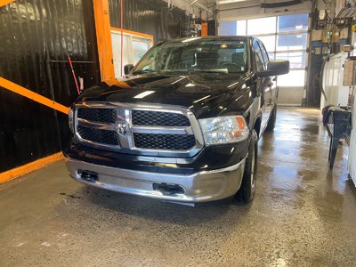 Ram 1500 Classic SLT CREW 4X4 V8 *BLUETOOTH* FREINS REMORQ CAMÉRA 2022