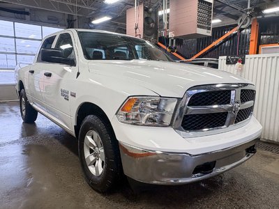 2023 Ram 1500 Classic SLT CREW 4X4 V8 *DIFF AUTO* FREINS REMOR BLUETOOTH