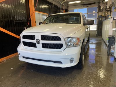 Ram 1500 EXPRESS CREW 4X4 V8 *FREINS REMORQ* CAMÉRA 2018