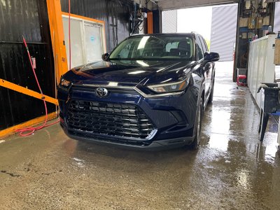 Toyota Grand Highlander HYBRID XLE AWD *SIÈGES CHAUF* 8 PLACES HAYON ELECT 2024