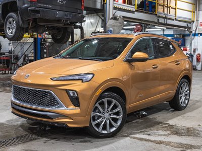 2025 Buick Encore GX Avenir AWD CUIR *TOIT* SIEGES CHAUF *CAM 360* BOSE