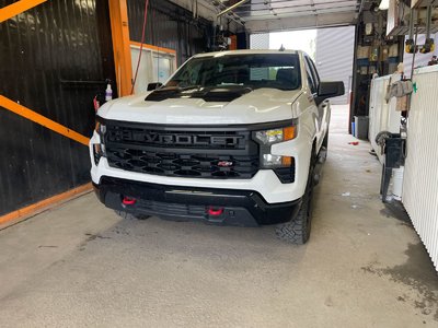 Chevrolet Silverado 1500 CUSTOM TRAIL BOSS CREW 4X4 *BEDLINER* CARPLAY WIFI 2022