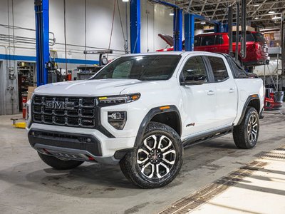 GMC Canyon AT4 2025 CREW PREMIUM 4X4 *NIGHTFALL* SIEGES VENTI *NAV