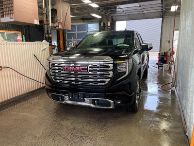 GMC Sierra 1500 DENALI CREW 4X4 *TOIT* NAV CUIR SIÈGES VENT BOSE 2025