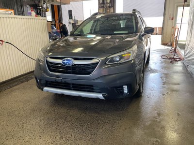 2020 Subaru Outback LIMITED XT AWD *TOIT* NAV CUIR SIÈGES CHAUF KARDON