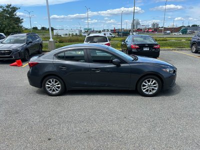 2015 Mazda 3 in Dorval, Quebec