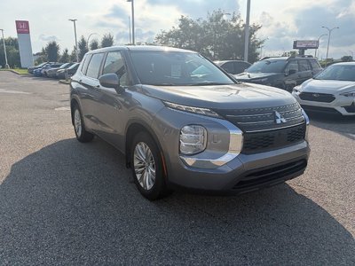Mitsubishi Outlander PHEV  2023 à Dorval, Québec