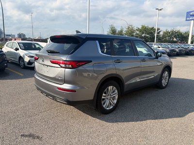 2023 Mitsubishi Outlander PHEV in Dorval, Quebec