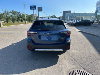 Subaru Outback  2022 à Dorval, Québec