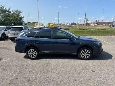 Subaru Outback  2023 à Dorval, Québec