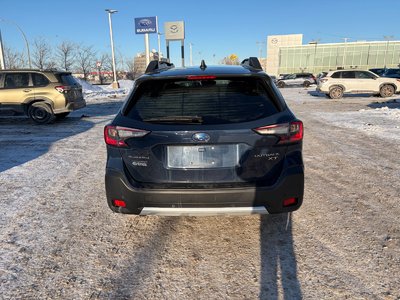 Subaru Outback  2023 à Dorval, Québec