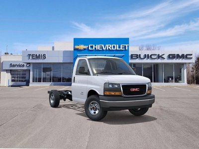 GMC Savana Cutaway 3500 WT 139'' 2026