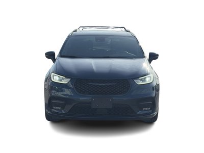 2022 Chrysler Pacifica in Toronto, Ontario