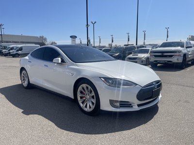 Tesla Model S  2015 à Toronto, Ontario