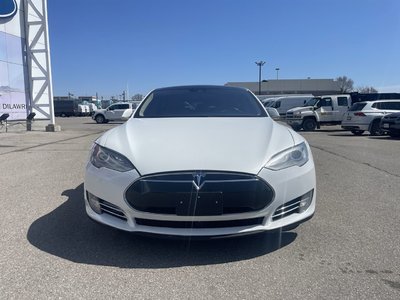Tesla Model S  2015 à Toronto, Ontario