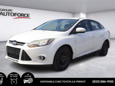 Ford Focus Titanium, A/C. POWER GROUP, BLUETOOTH, PUSH START 2012 UN PROPRIETAIRE!