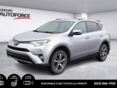 Toyota RAV4 XLE AWD, A/C, TOIT, CAM RECUL, BLUETOOTH 2016 AUCUN ACCIDENT!