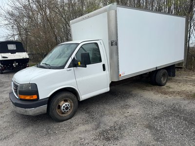 2013 GMC Savana Van