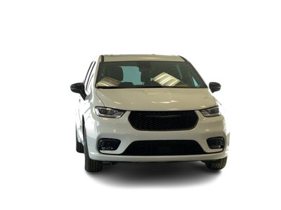 2024 Chrysler Pacifica Hybrid in Regina, Saskatchewan