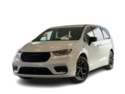 2024 Chrysler Pacifica Hybrid in Regina, Saskatchewan
