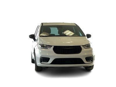 2024 Chrysler Pacifica Hybrid in Regina, Saskatchewan
